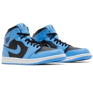 Jordan Kids Sneakers in Blue and Black